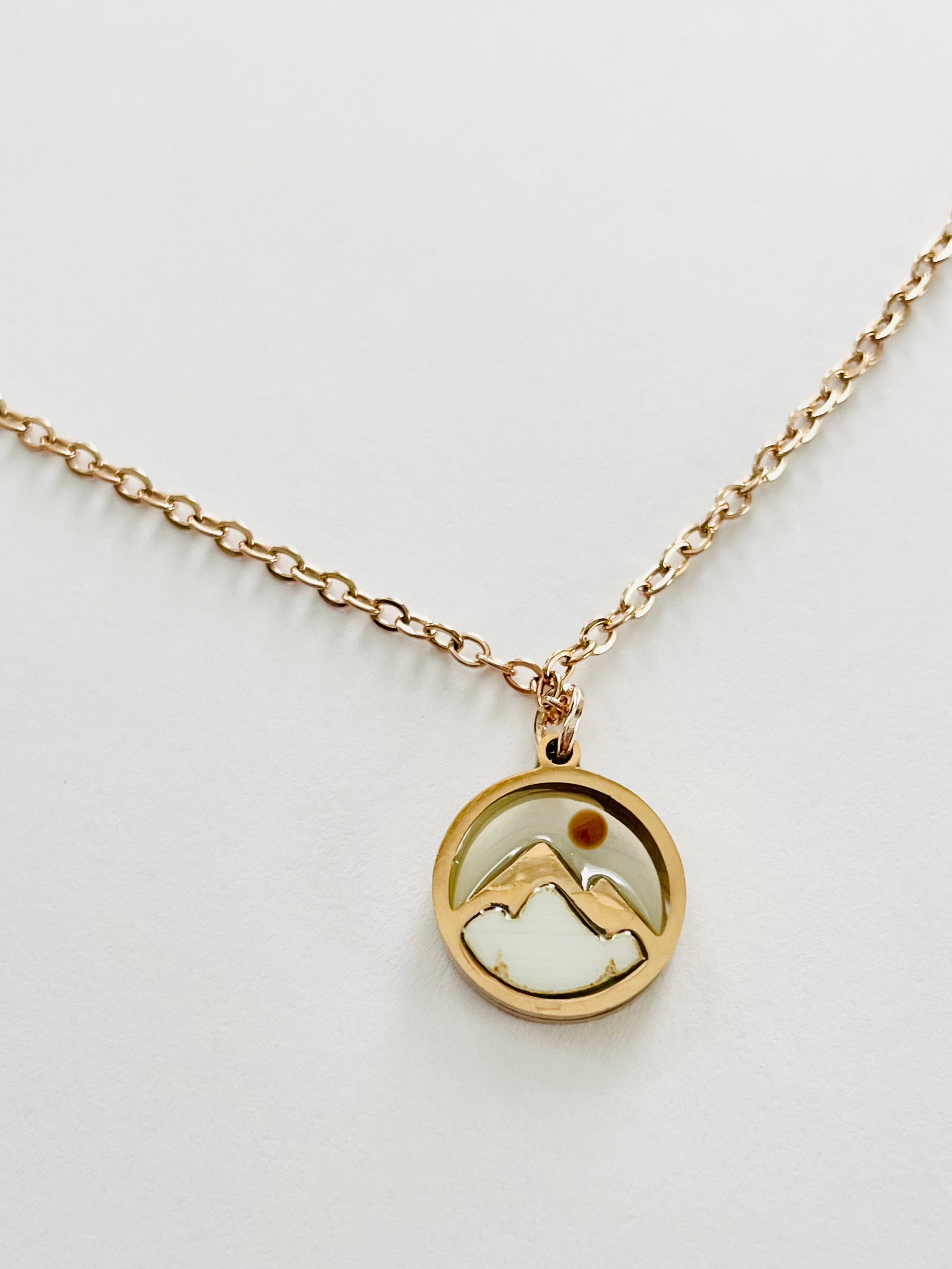 seed and sage rose necklace Mustard Seed Rose Gold Women's Pendant Necklace – EnviadoCo